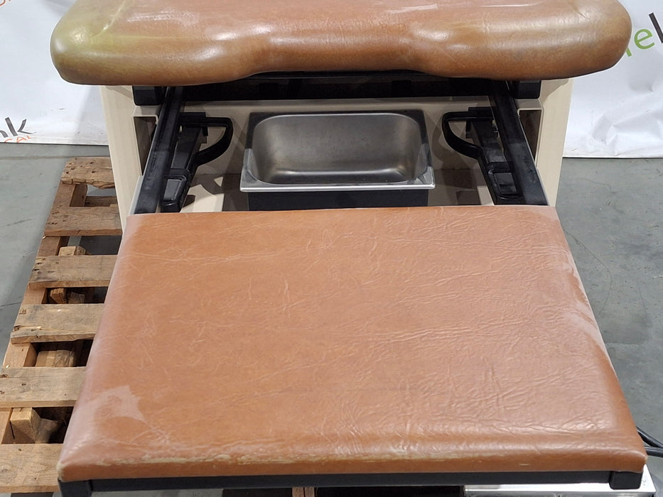 Enochs Power 4000 Exam Chair