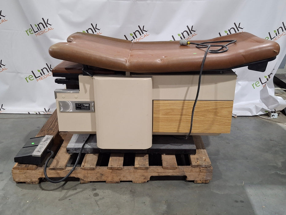 Enochs Power 4000 Exam Chair