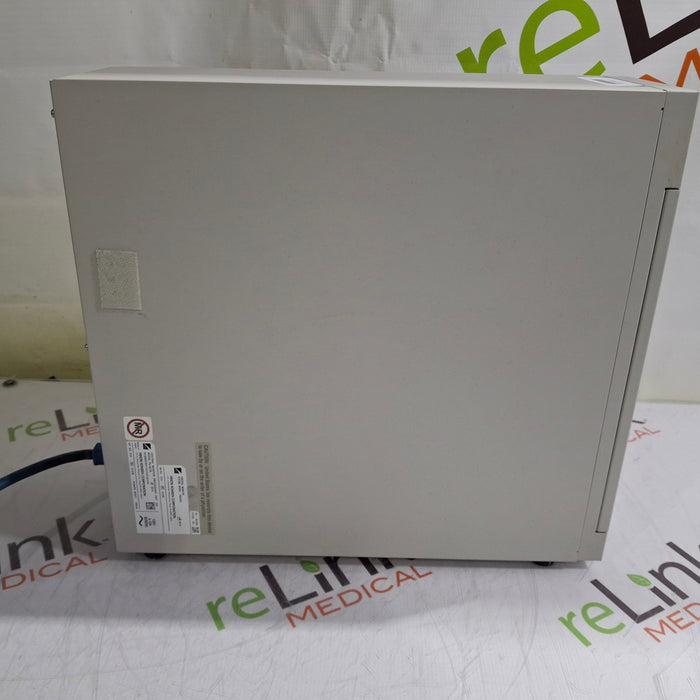 Nihon Kohden PU-621R Central Monitor