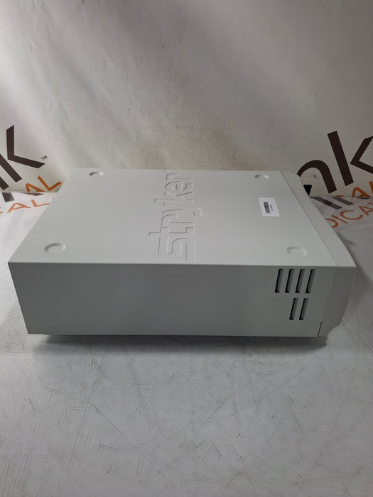 Stryker L9000 Light Source