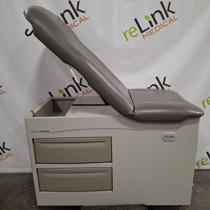 Brewer 5000 Access Exam Table