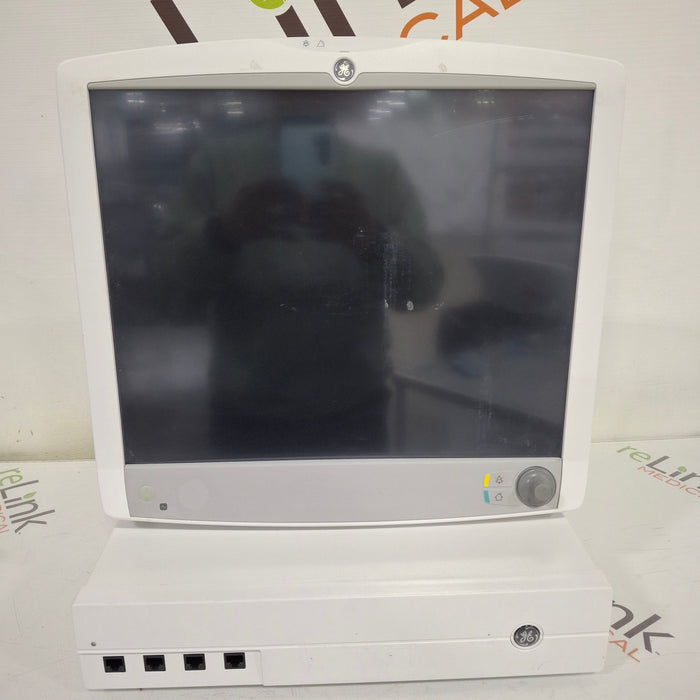 GE Healthcare Carescape B850 CPU w/ D19KT Monitor