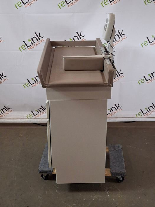 Midmark 640 Pediatric Exam Table