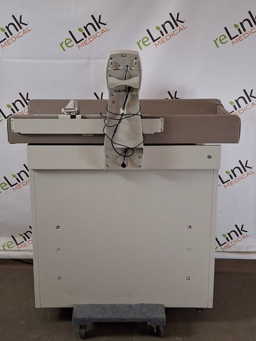 Midmark 640 Pediatric Exam Table