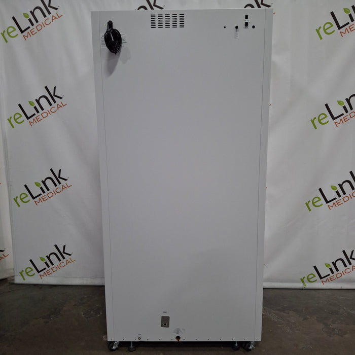 Thermo Scientific 3950 Reach-In CO2 Incubator