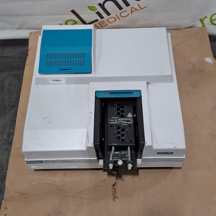 Agilent Cary 100 Bio UV-Visible Spectrophotometer