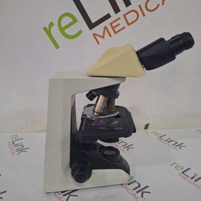 Nikon E200 Eclipse Microscope