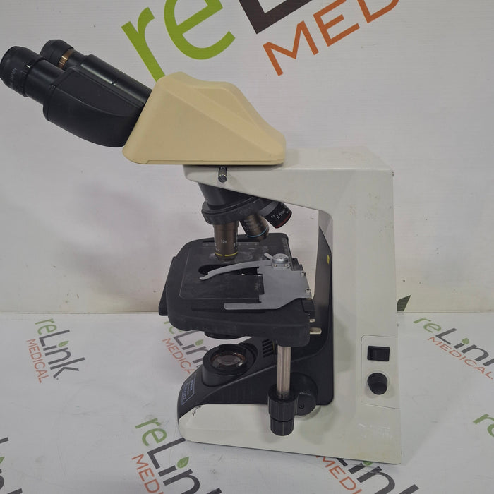 Nikon E200 Eclipse Microscope