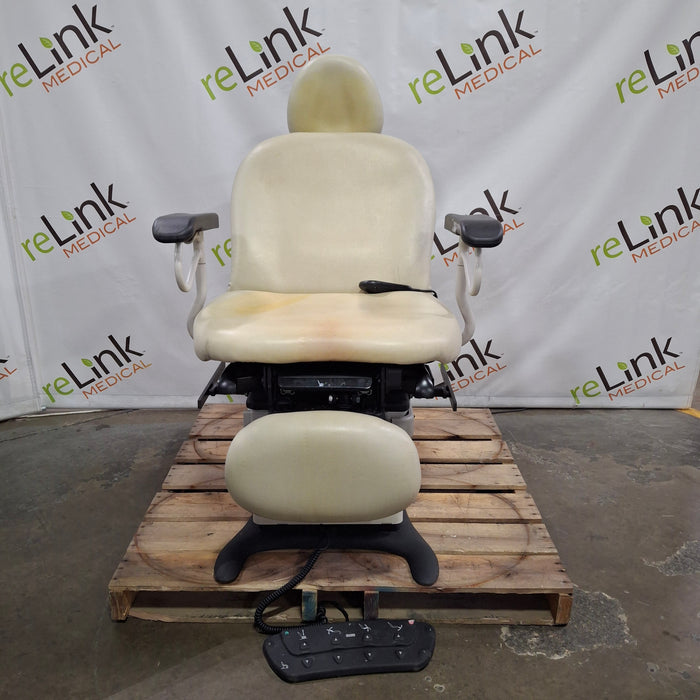 Midmark 630 Procedure Chair