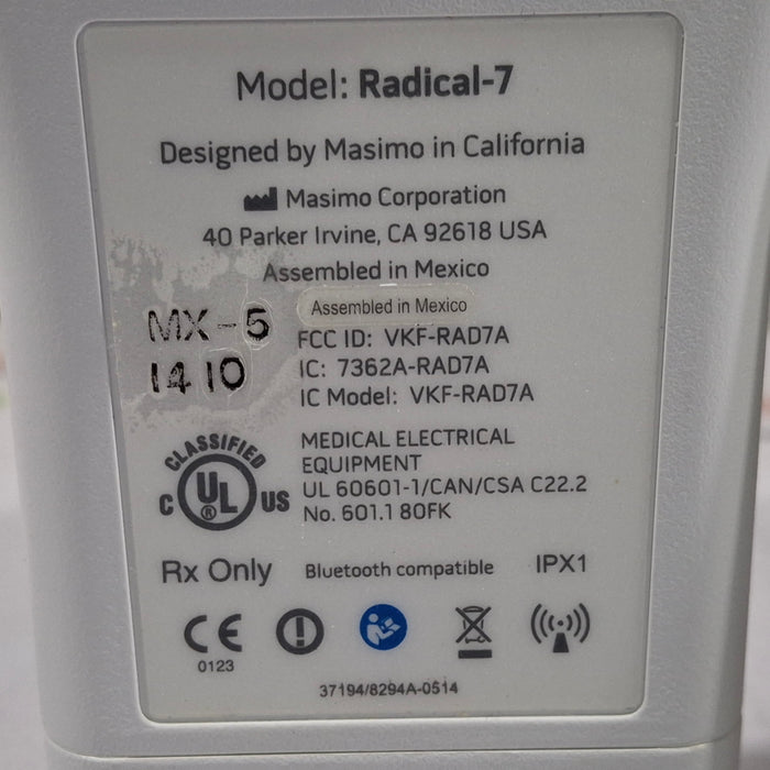 Masimo Radical 7 Pulse Oximeter w/ Base