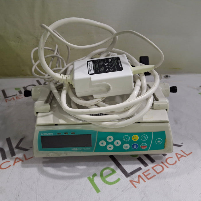 B. Braun Infusomat Space w/Pole Clamp & AC Adapter Infusion Pump