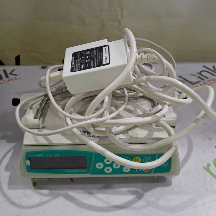 B. Braun Infusomat Space w/Pole Clamp & AC Adapter Infusion Pump
