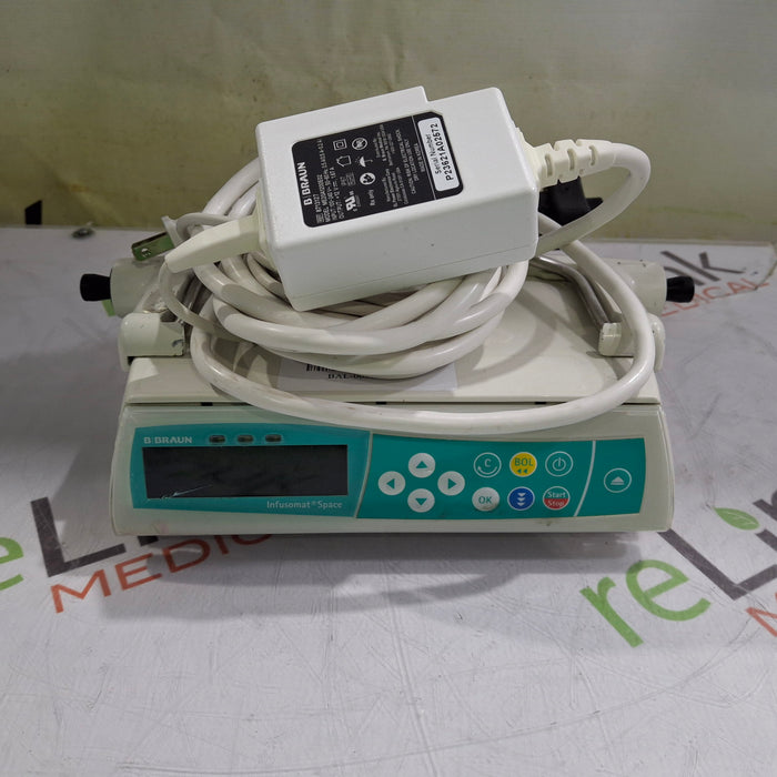 B. Braun Infusomat Space w/Pole Clamp & AC Adapter Infusion Pump