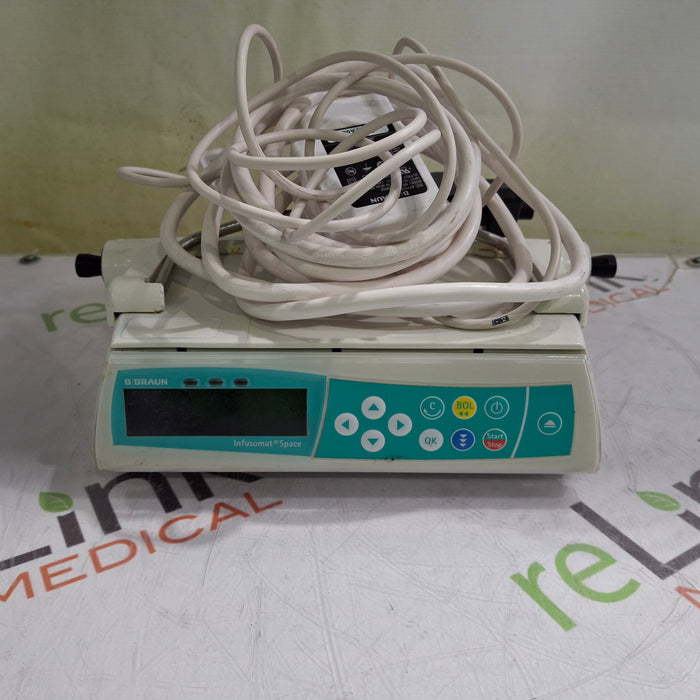 B. Braun Infusomat Space w/Pole Clamp & AC Adapter Infusion Pump