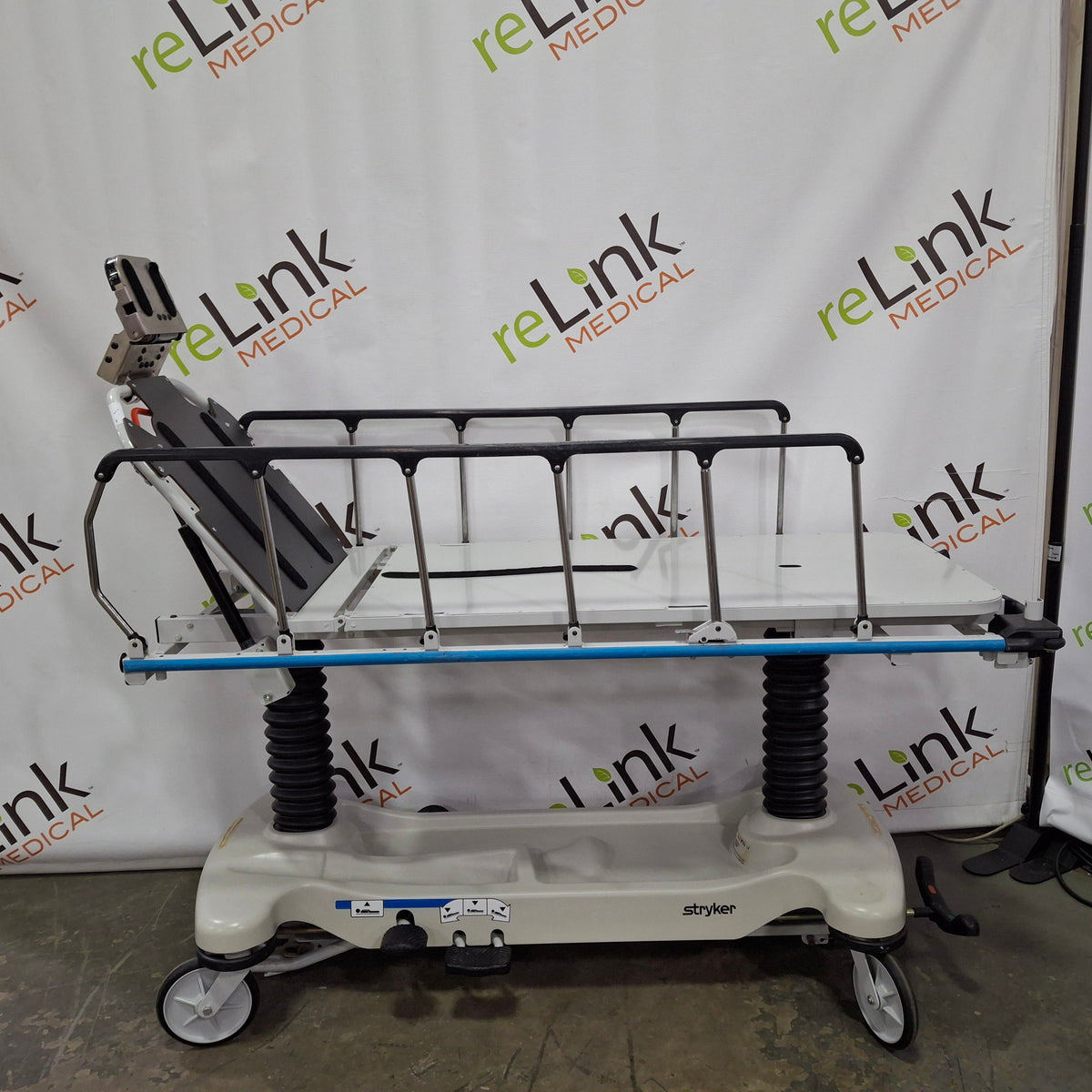 Stryker 1069 Eye Surgery Stretcher