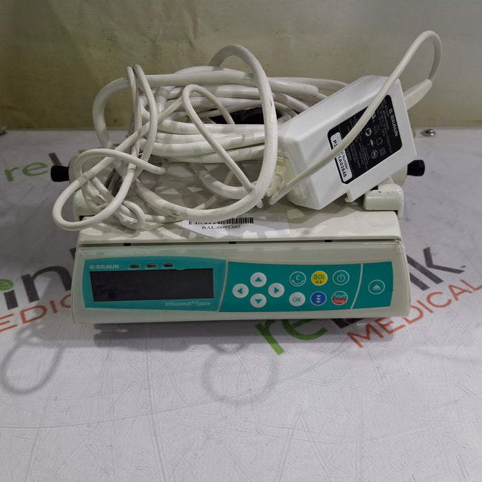 B. Braun Infusomat Space w/Pole Clamp & AC Adapter Infusion Pump