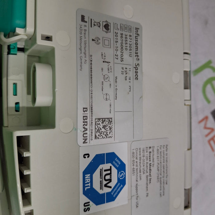 B. Braun Infusomat Space w/Pole Clamp & AC Adapter Infusion Pump