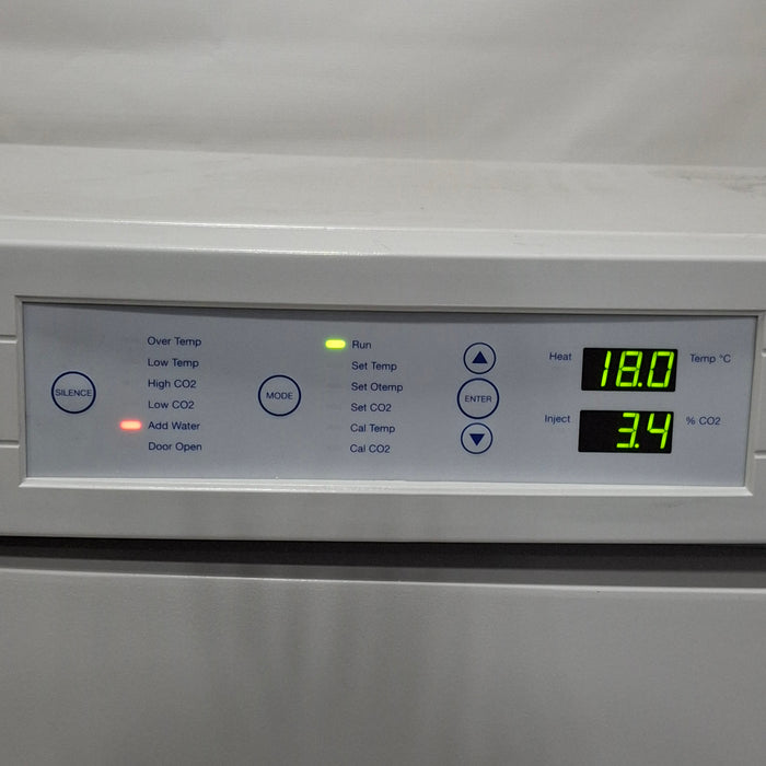 Fisher Scientific Isotemp 3530 Co2 Incubator