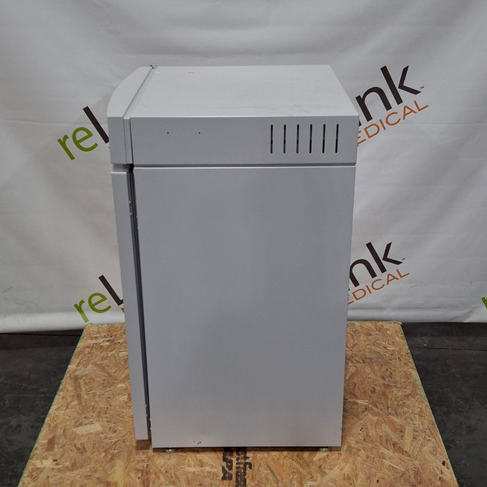 Fisher Scientific Isotemp 3530 Co2 Incubator