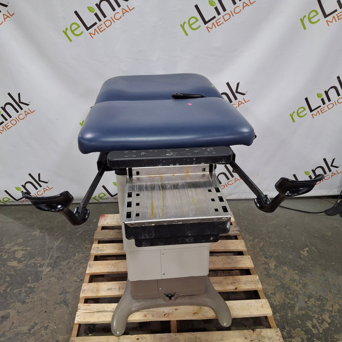 Midmark 230 Power Procedure Chair