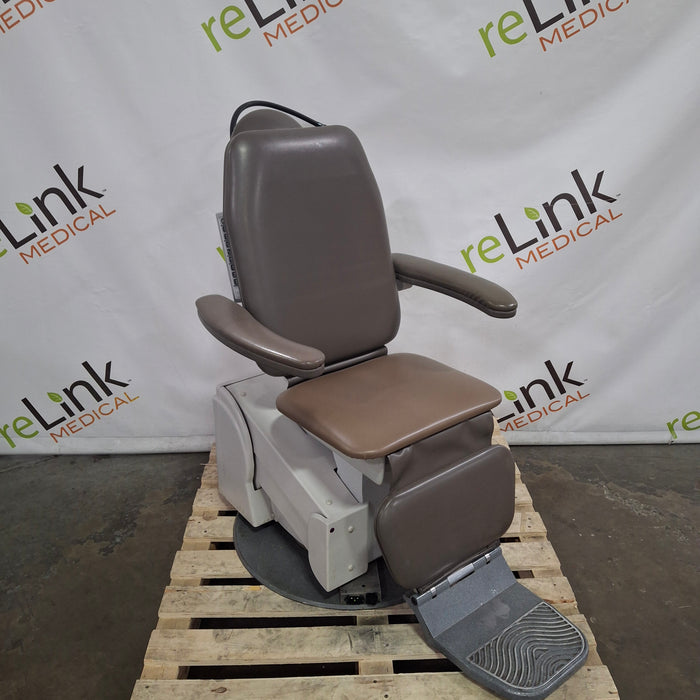 Global Surgical Corporation MaxiSelect Exam Chair