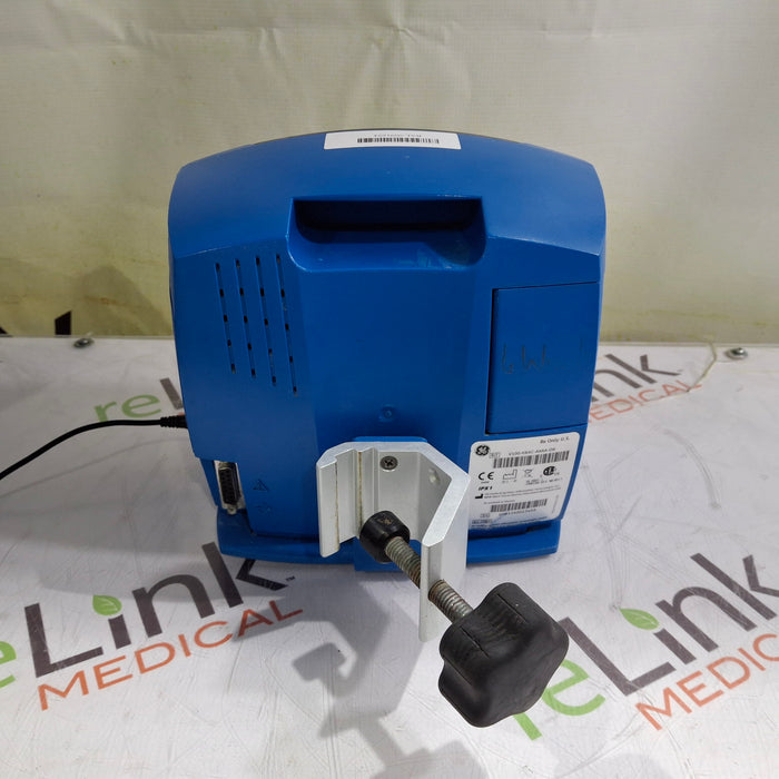 GE Healthcare Dinamap V100 - NIBP, SpO2, Temp Vital Signs Monitor