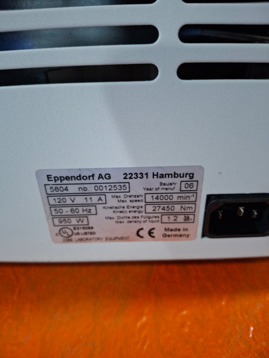 Eppendorf 5804 Centrifuge