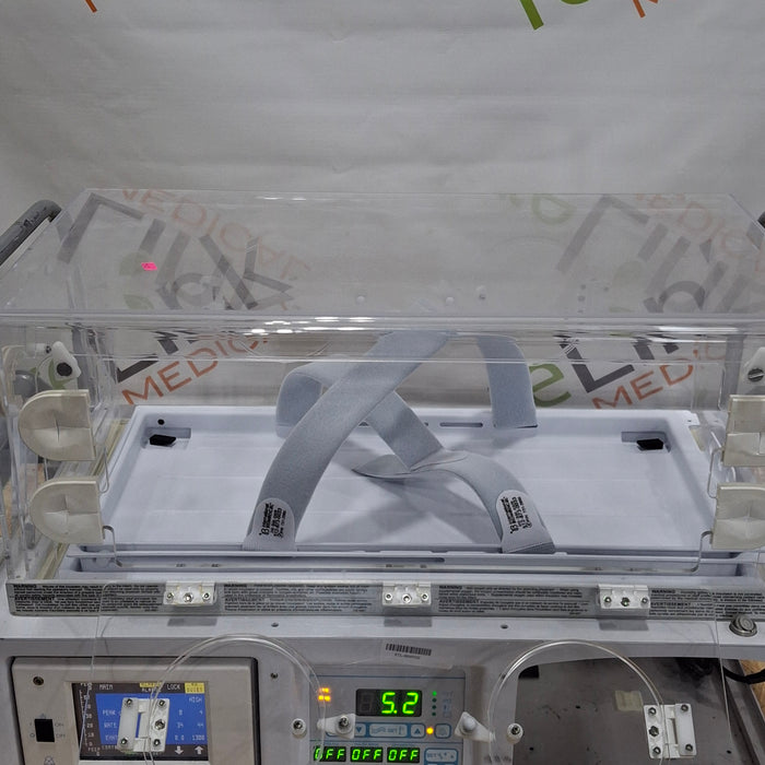 Airborne PulseOx Voyager Transport Incubator