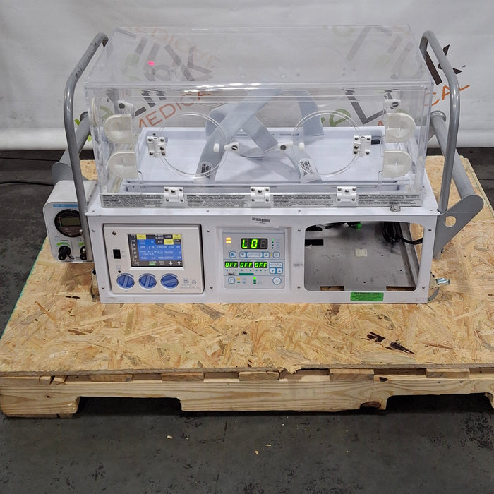 Airborne PulseOx Voyager Transport Incubator