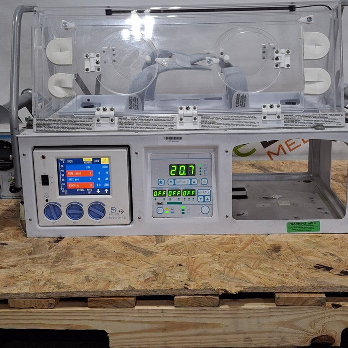 Airborne PulseOx Voyager Transport Incubator