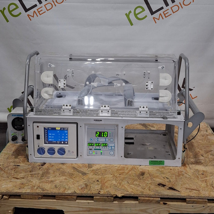 Airborne PulseOx Voyager Transport Incubator