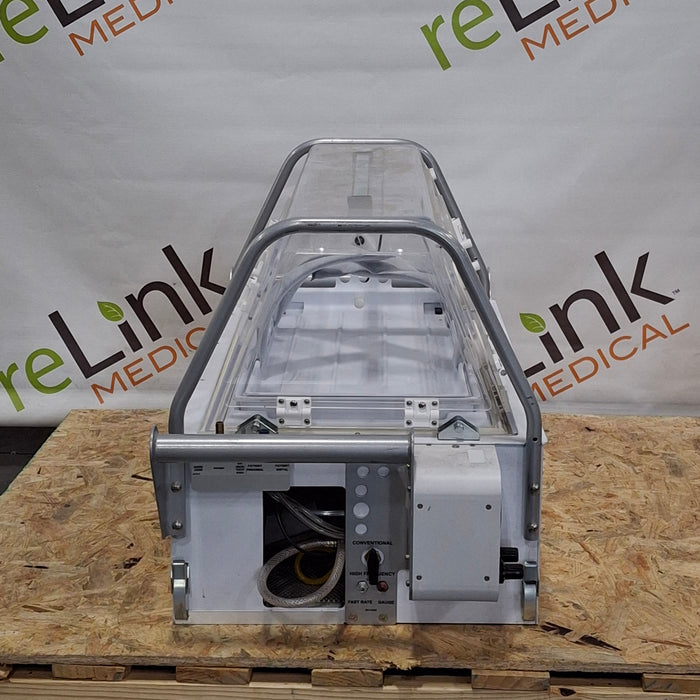 Airborne PulseOx Voyager Transport Incubator
