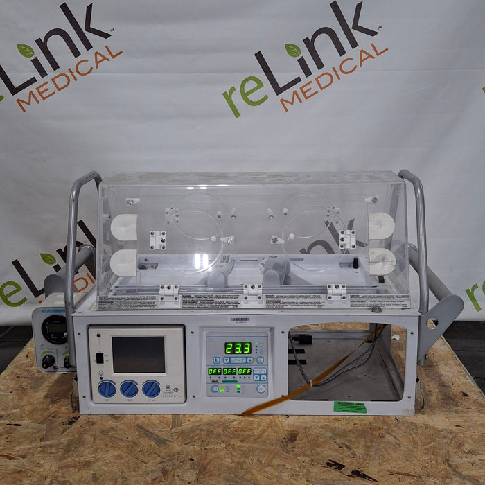 Airborne PulseOx Voyager Transport Incubator