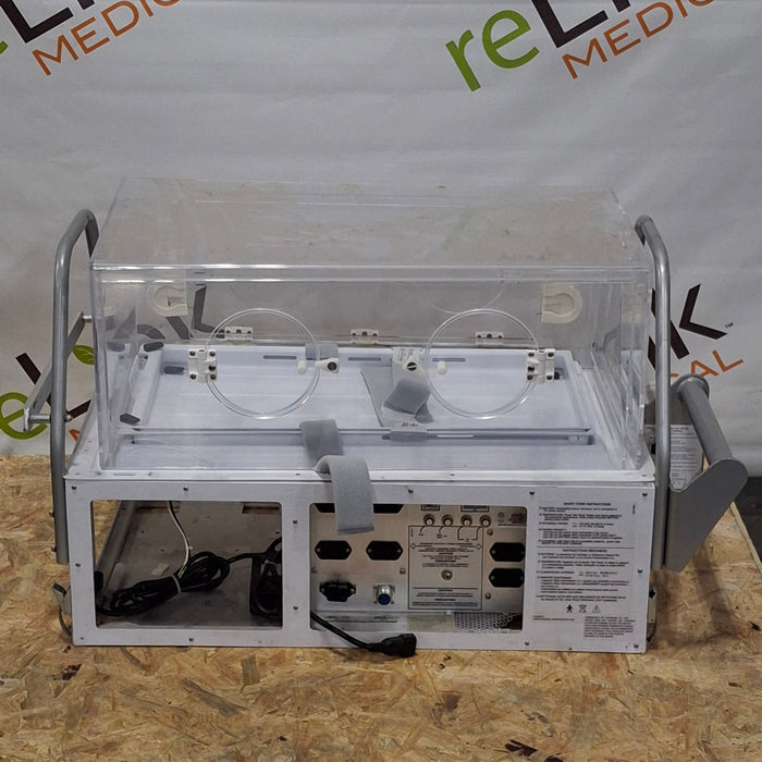 Airborne PulseOx Voyager Transport Incubator