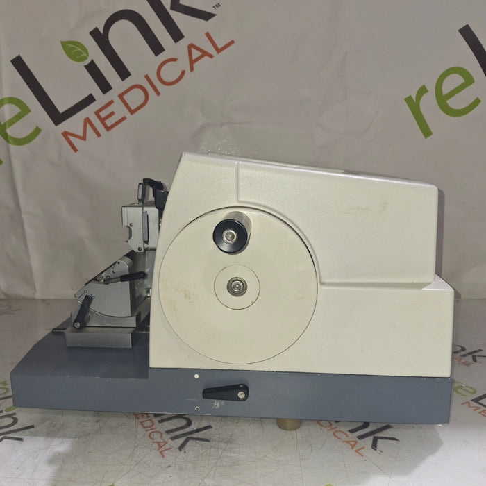 SAKURA Accu-Cut SRM Rotary Microtome