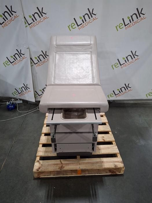 Midmark Ritter 100 Exam Table