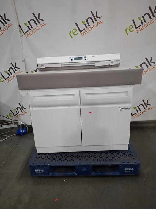 UMF Medical 5900 Pediatric Exam Table
