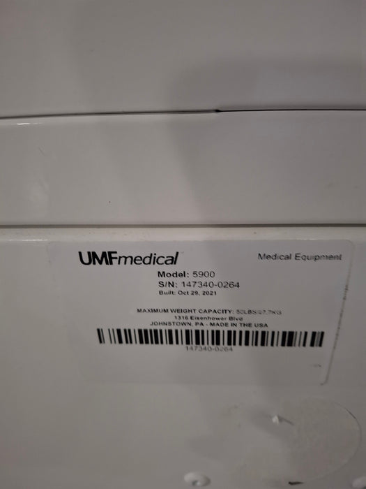 UMF Medical 5900 Pediatric Exam Table