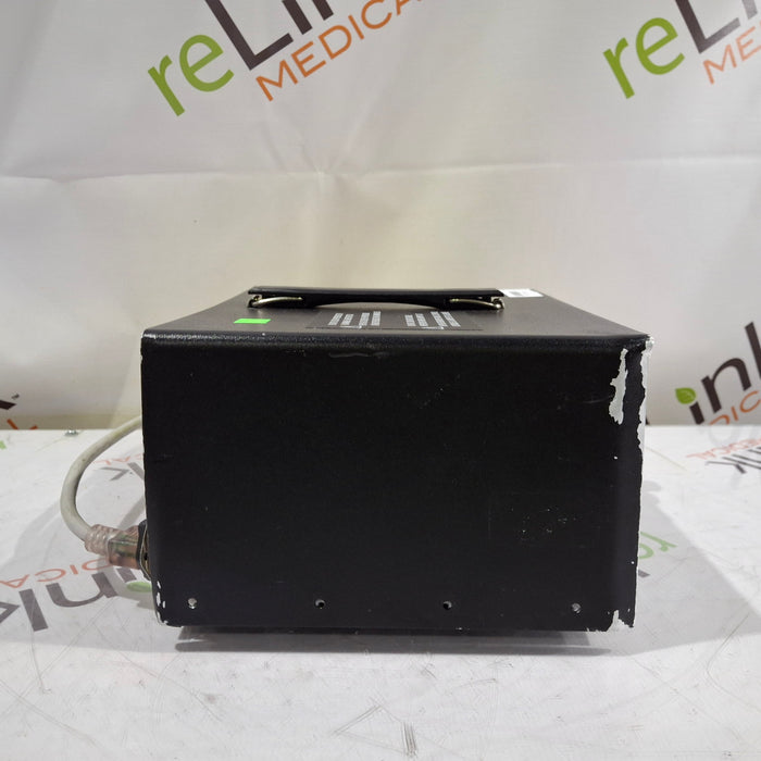 BFW, Inc. Maxenon Xi 300 Light Source