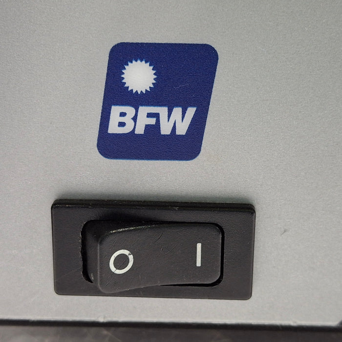 BFW, Inc. Maxenon Xi 300 Light Source
