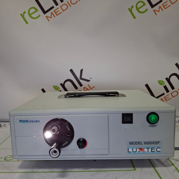 Luxtec 9300XSP Light Source