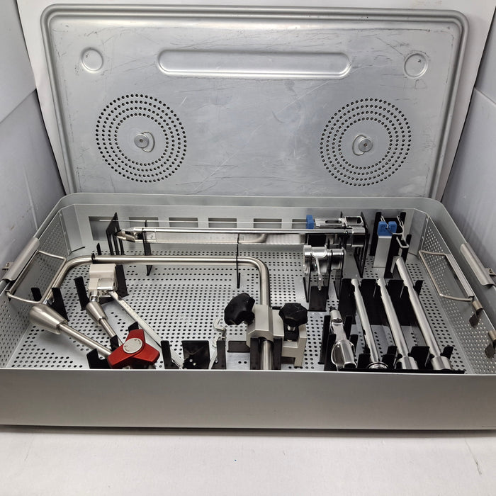 Momentis Surgical Hominis Vaginal Access Tray