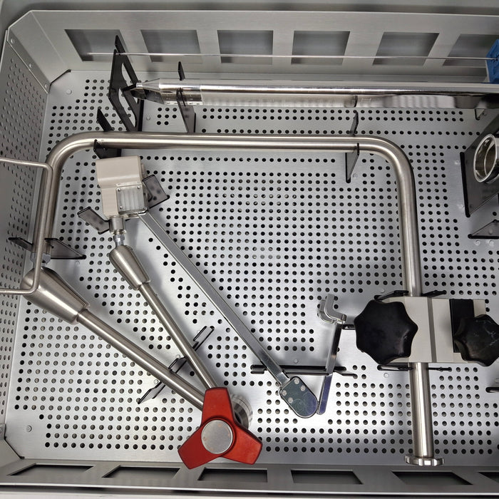 Momentis Surgical Hominis Vaginal Access Tray