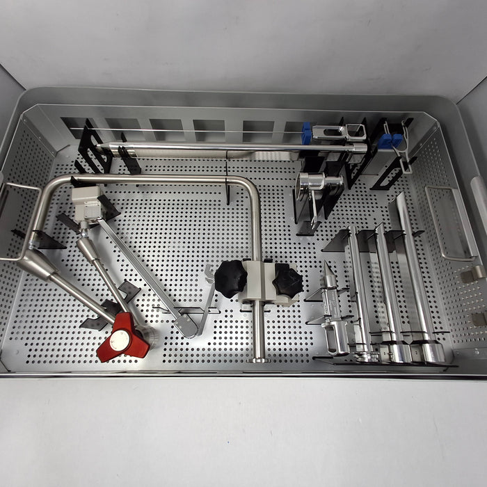 Momentis Surgical Hominis Vaginal Access Tray