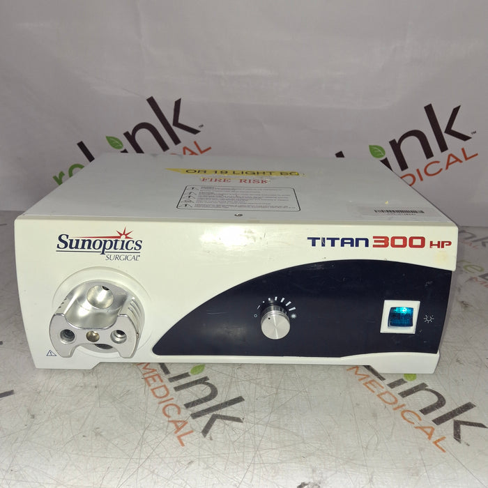 Sunoptic Technologies Titan 300HP Light Source