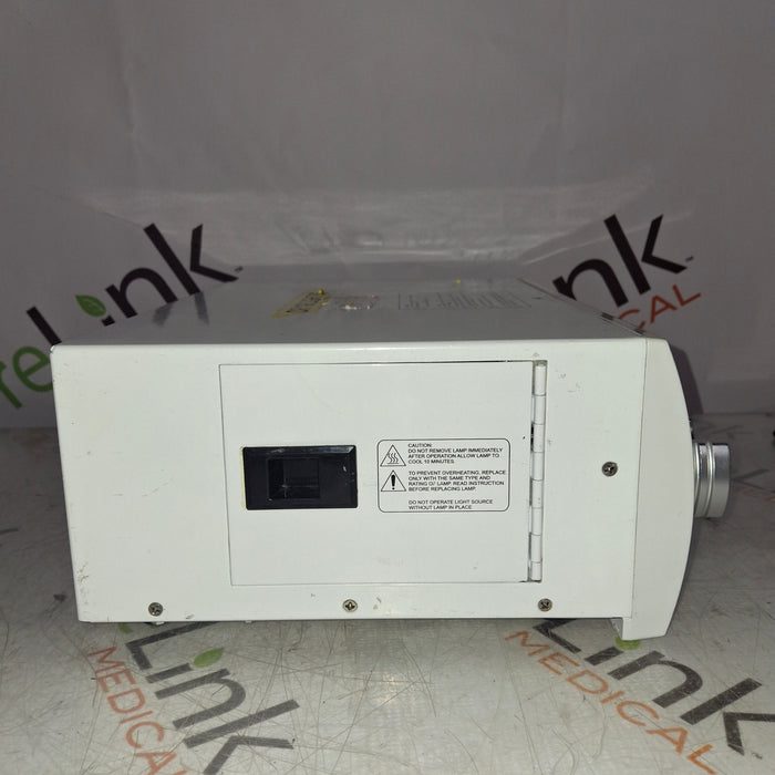 Sunoptic Technologies Titan 300HP Light Source