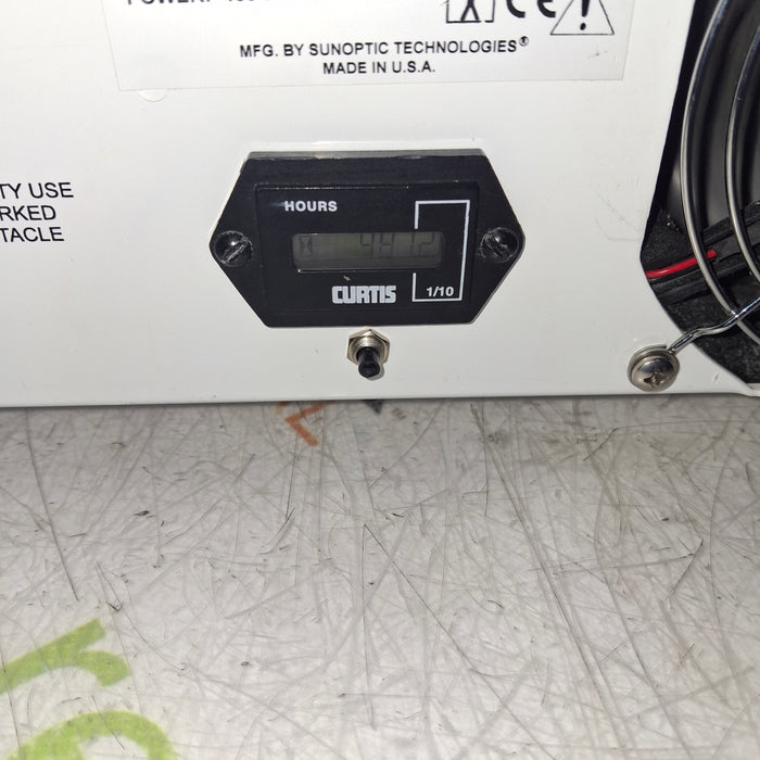 Sunoptic Technologies Titan 300HP Light Source