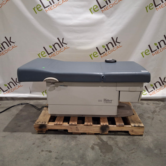 Midmark 222 Procedure Chair