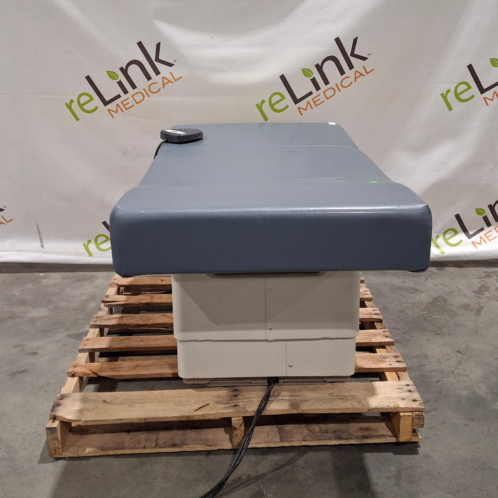 Midmark 222 Procedure Chair