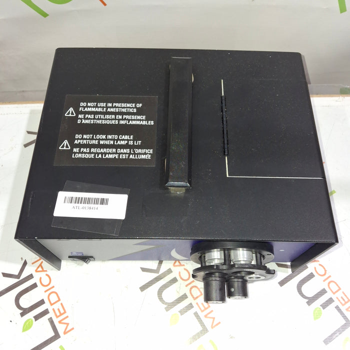 BFW, Inc. Maxenon Xi 300 Light Source